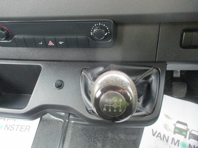 2022 Mercedes-Benz Sprinter 3.5T Progressive Tipper (KN71UFT) Image 24