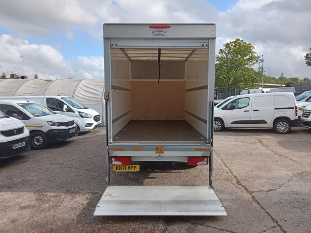 2021 Mercedes-Benz Sprinter 3.5T Progressive LUTON (KN71VPP) Image 11