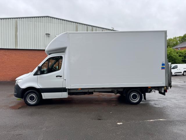 2022 Mercedes-Benz Sprinter 3.5T 315 CDI HD Emissions Progressive Luton Tail Lift (KN72UOT) Image 6