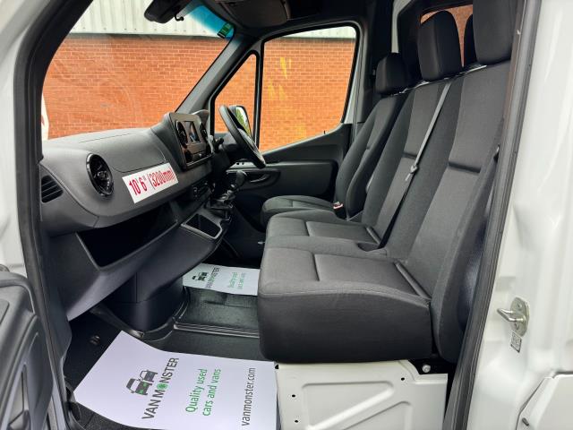 2022 Mercedes-Benz Sprinter 3.5T 315 CDI HD Emissions Progressive Luton Tail Lift (KN72UOT) Image 37