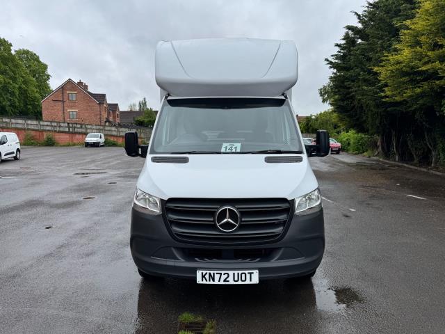 2022 Mercedes-Benz Sprinter 3.5T 315 CDI HD Emissions Progressive Luton Tail Lift (KN72UOT) Image 3