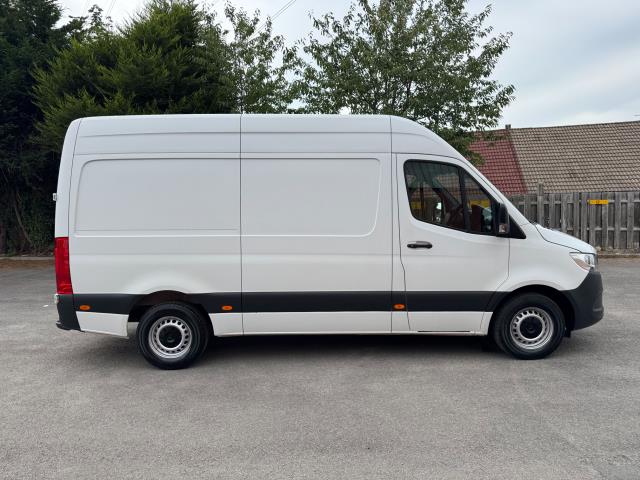 2021 Mercedes-Benz Sprinter 315 L2 H2 RWD Progressive Van  EURO 6 (KO21DXA) Image 10