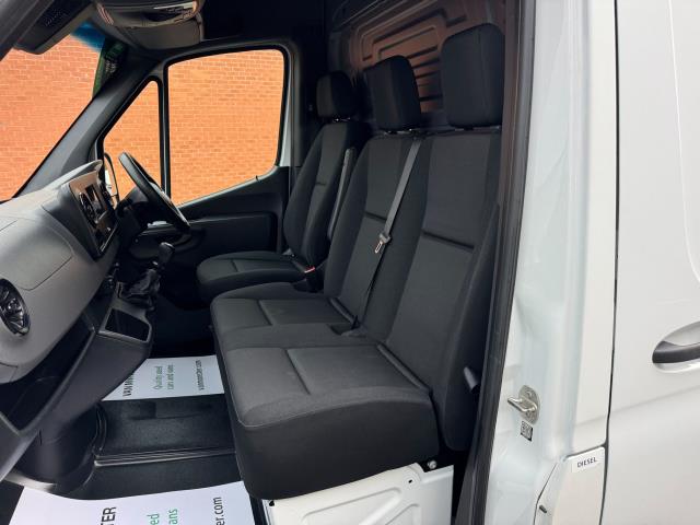 2021 Mercedes-Benz Sprinter 315 L2 H2 RWD Progressive Van  EURO 6 (KO21DXA) Image 35