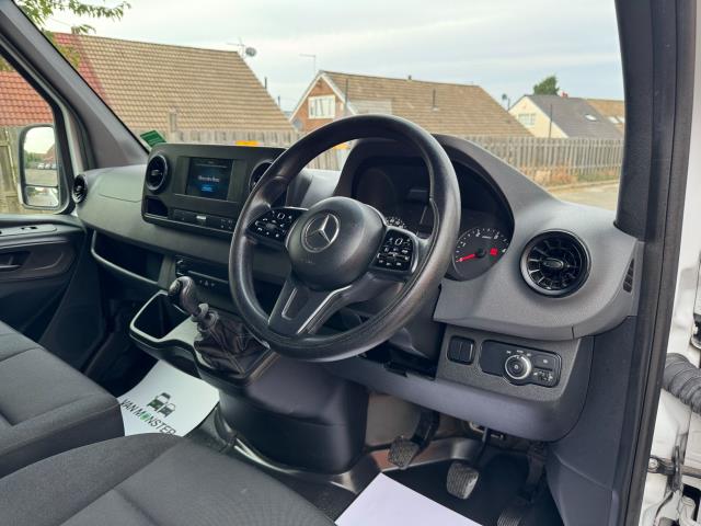 2021 Mercedes-Benz Sprinter 315 L2 H2 RWD Progressive Van  EURO 6 (KO21DXA) Image 14