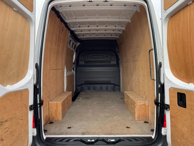 2021 Mercedes-Benz Sprinter 315 L2 H2 RWD Progressive Van  EURO 6 (KO21DXA) Image 46