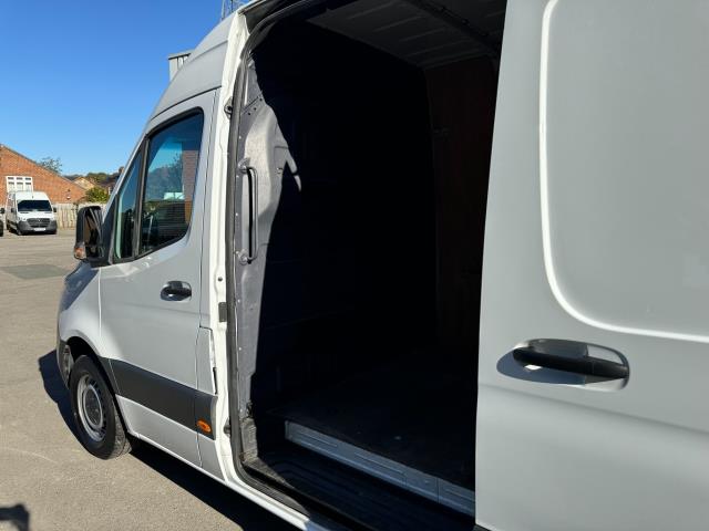 2021 Mercedes-Benz Sprinter 315 RWD H2 Progressive Van (KO21EHL) Image 42