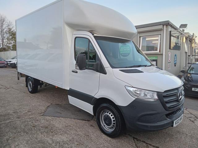 2021 Mercedes-Benz Sprinter 3.5T Progressive LUTON Tail Lift  (KO21NHX) Image 8