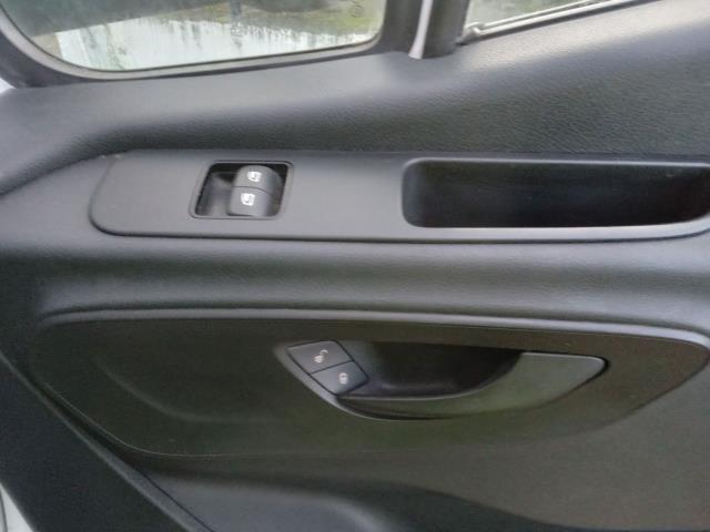 2021 Mercedes-Benz Sprinter 3.5T Progressive LUTON Tail Lift  (KO21NHX) Image 23