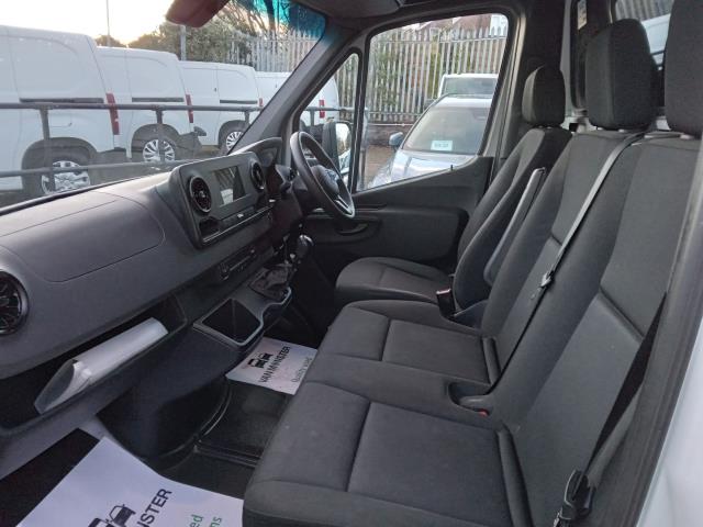 2021 Mercedes-Benz Sprinter 3.5T Progressive LUTON Tail Lift  (KO21NHX) Image 16