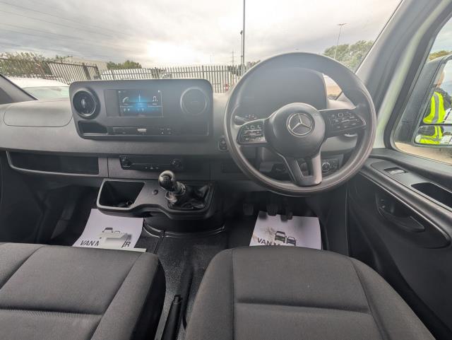 2020 Mercedes-Benz Sprinter 3.5T H2 Van (KP20SZK) Image 18