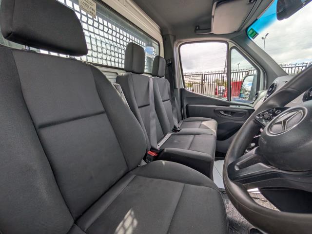 2021 Mercedes-Benz Sprinter 3.5T Progressive DROPSIDE - 1 Owner | Work Ready | 4.9★ Rated on Trust Pilot (KP21DFX) Image 16