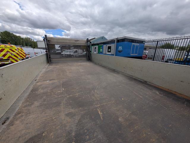 2021 Mercedes-Benz Sprinter 3.5T Progressive DROPSIDE - 1 Owner | Work Ready | 4.9★ Rated on Trust Pilot (KP21DFX) Image 13