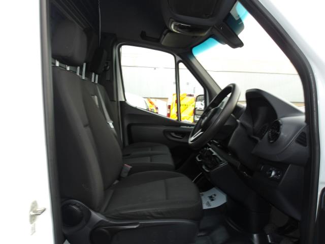 2021 Mercedes-Benz Sprinter 3.5T 315 L2 H2 Progressive Van RWD (KP21FJJ) Image 20