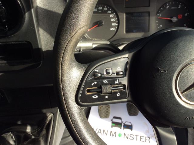 2022 Mercedes-Benz Sprinter 315 CDI L2 Progressive (S/Cab) (Tipper)  (KP22MMX) Image 28