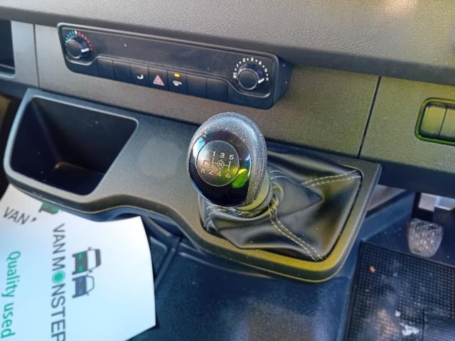 2022 Mercedes-Benz Sprinter 315CDI 13FT LUTON 150PS PROGRESSIVE  EURO 6 TAIL LIFT (KP22OWK) Image 13