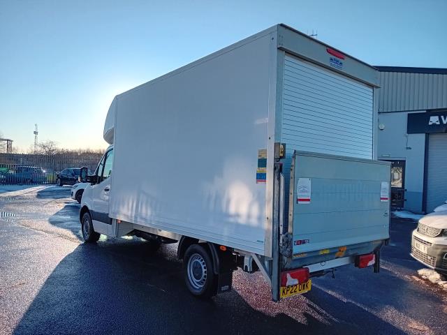 2022 Mercedes-Benz Sprinter 315CDI 13FT LUTON 150PS PROGRESSIVE  EURO 6 TAIL LIFT (KP22OWK) Image 5