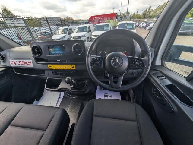 2022 Mercedes-Benz Sprinter 3.5T Hd LUTON CURTAINSIDE - Rare Curtain Side | Clean Example | Ready for Work (KP22OWO) Image 12