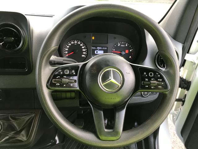 2020 Mercedes-Benz Sprinter 316CDI 13FT DROPSIDE 160PS EURO 6  TAIL LIFT (KP69GZX) Image 17