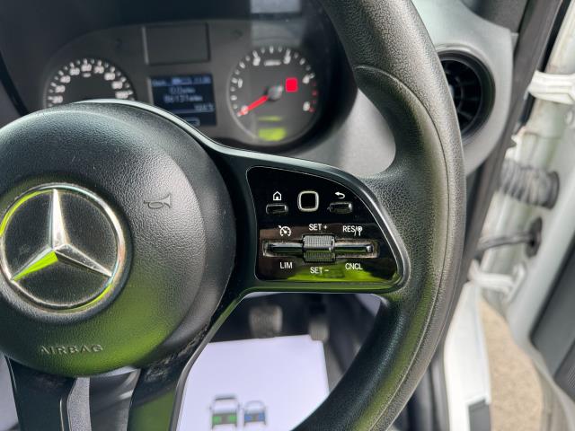 2019 Mercedes-Benz Sprinter 316 L2 H2  RWD EURO 6 (KP69XFK) Image 17