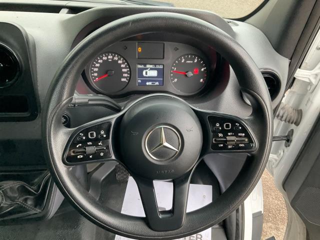 2021 Mercedes-Benz Sprinter 315 CDI L2 Progressive (S/Cab Tipper) (KP71GOJ) Image 22