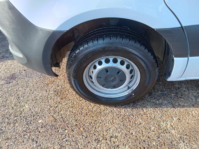 2021 Mercedes-Benz Sprinter 3.5T Progressive Tipper (KP71LVM) Image 38