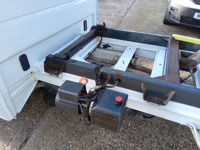 2021 Mercedes-Benz Sprinter 3.5T Progressive Tipper (KP71LVM) Image 35