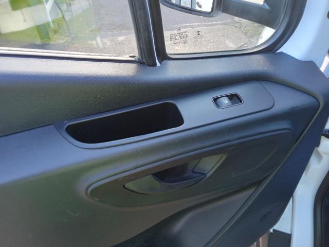 2021 Mercedes-Benz Sprinter 3.5T Progressive Tipper (KP71LVM) Image 18