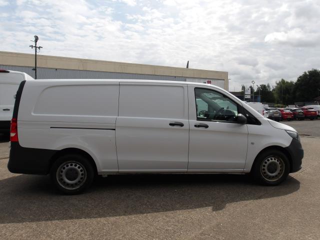 2021 Mercedes-Benz Vito 116Cdi Progressive Van 9G-Tronic (KP71WFC) Image 10