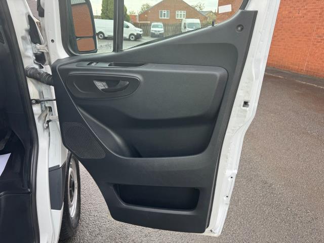 2021 Mercedes-Benz Sprinter 3.5T L3 H2 315 CDI Progressive Van (KR21MJF) Image 18