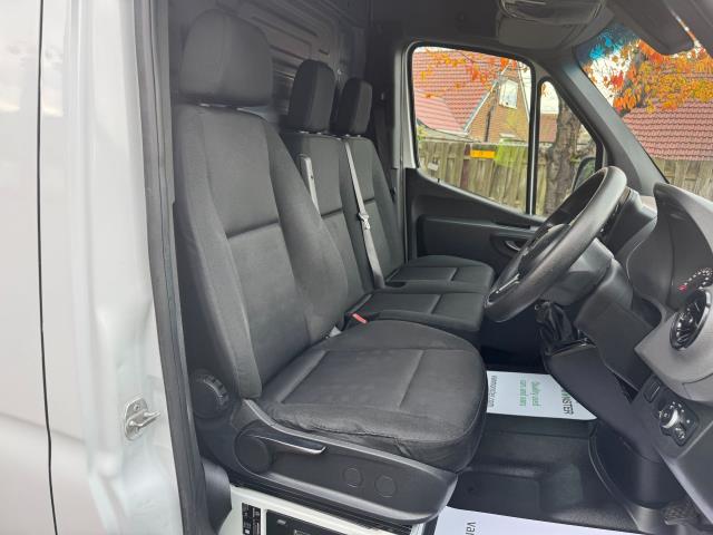 2021 Mercedes-Benz Sprinter 3.5T L3 H2 315 CDI Progressive Van (KR21MJF) Image 16