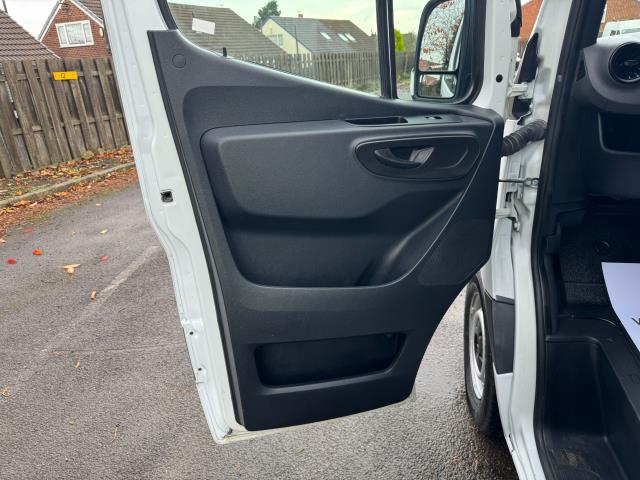 2021 Mercedes-Benz Sprinter 3.5T L3 H2 315 CDI Progressive Van (KR21MJF) Image 39