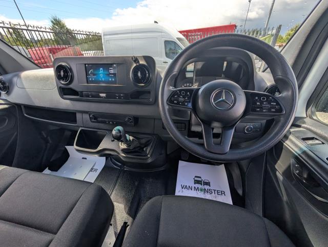2022 Mercedes-Benz Sprinter 3.5T Progressive DROPSIDE- 1 Owner | Full Service History  (KR22GWF) Image 12