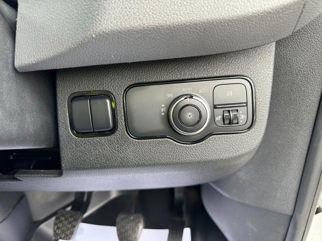 2019 Mercedes-Benz Sprinter 316 L2 H2 RWD EURO 6 (KR69UXF) Image 22