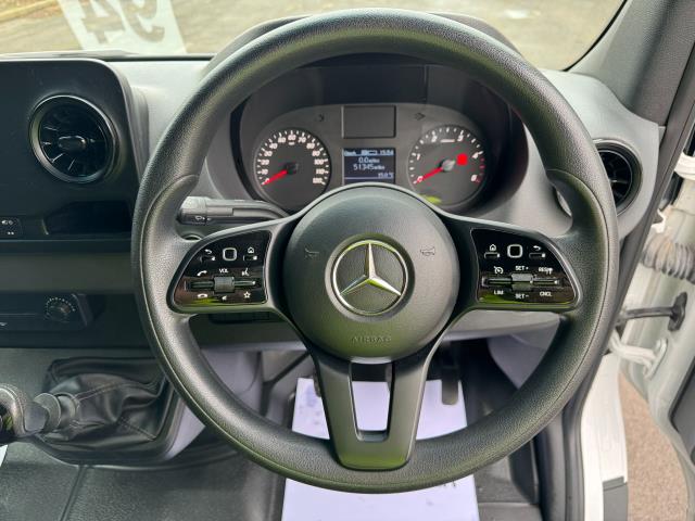 2019 Mercedes-Benz Sprinter 316 L2 H2 RWD EURO 6 (KR69UXF) Image 18