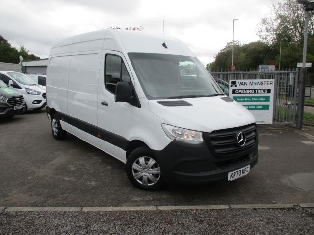 2020 Mercedes-Benz Sprinter 3.5T H2 Progressive Van (KR70KFC) Image 2