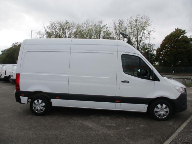 2020 Mercedes-Benz Sprinter 3.5T H2 Progressive Van (KR70KFC) Image 3