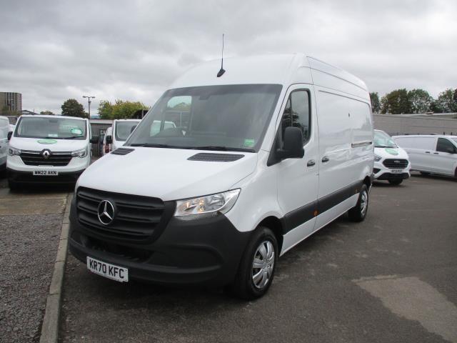 2020 Mercedes-Benz Sprinter 3.5T H2 Progressive Van (KR70KFC) Image 9