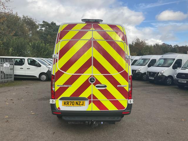 2021 Mercedes-Benz Sprinter 3.5T H2 Progressive Van (KR70NZJ) Image 11