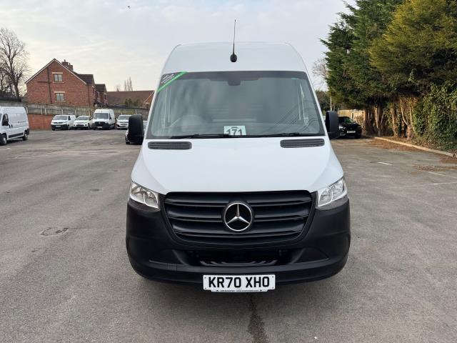 2020 Mercedes-Benz Sprinter 3.5T L2 315 H2 Progressive Van RWD (KR70XHO) Image 3