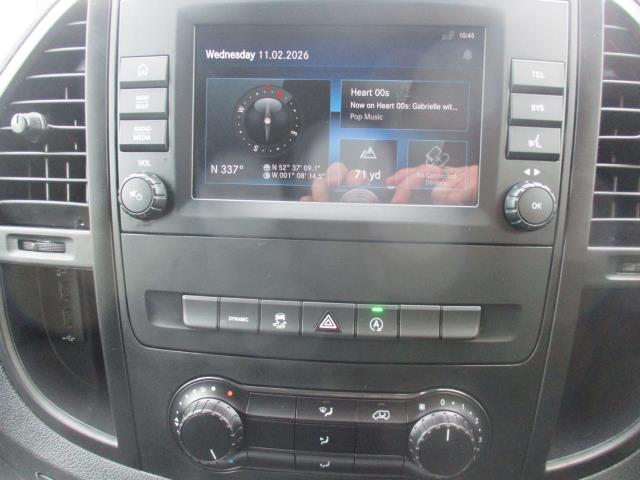 2021 Mercedes-Benz Vito 116Cdi Progressive Van 9G-Tronic (KR71HWM) Image 24