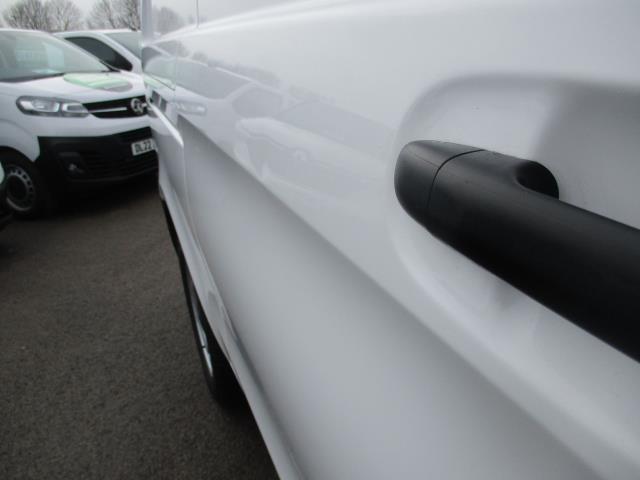 2021 Mercedes-Benz Vito 116Cdi Progressive Van 9G-Tronic (KR71HWM) Image 36