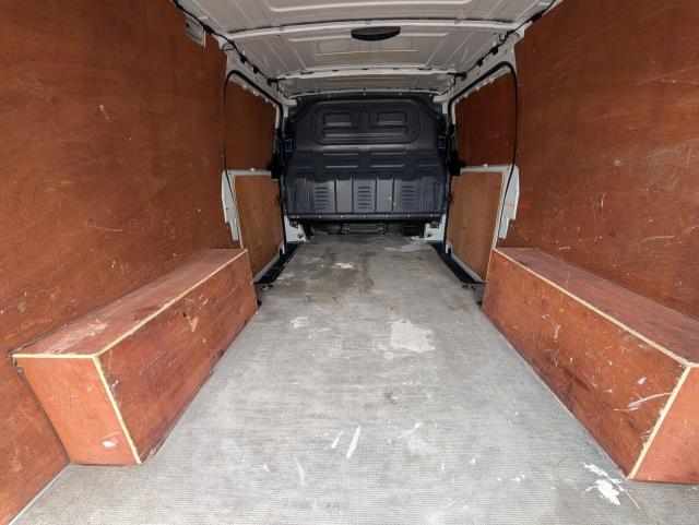 2021 Mercedes-Benz Vito 116Cdi Progressive Van 9G-Tronic (KR71HXX) Image 11