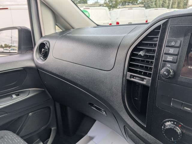 2021 Mercedes-Benz Vito 116Cdi Progressive Van 9G-Tronic (KR71HXX) Image 24