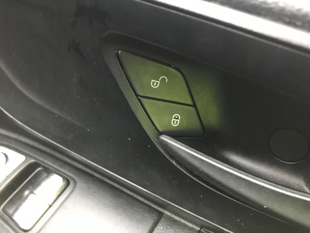 2021 Mercedes-Benz Vito 116CDI L3  PROGRESSIVE 160PS AUTO EURO 6 (KR71HYG) Image 40