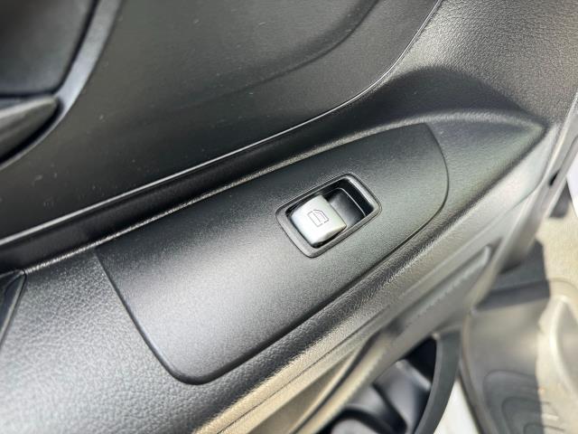 2021 Mercedes-Benz Vito L3 116Cdi Progressive Van 9G-Tronic (KR71HYU) Image 41