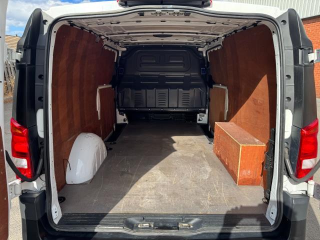 2021 Mercedes-Benz Vito L3 116Cdi Progressive Van 9G-Tronic (KR71HYU) Image 53