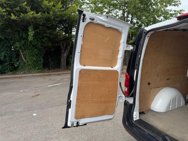 2021 Mercedes-Benz Vito 116Cdi Progressive Van 9G-Tronic (KR71UTO) Image 63