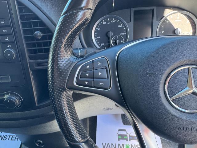 2021 Mercedes-Benz Vito 116Cdi Progressive Van 9G-Tronic (KR71WKM) Image 23
