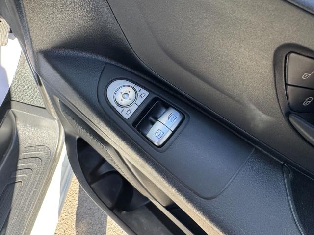 2021 Mercedes-Benz Vito 116Cdi Progressive Van 9G-Tronic (KR71WKM) Image 19