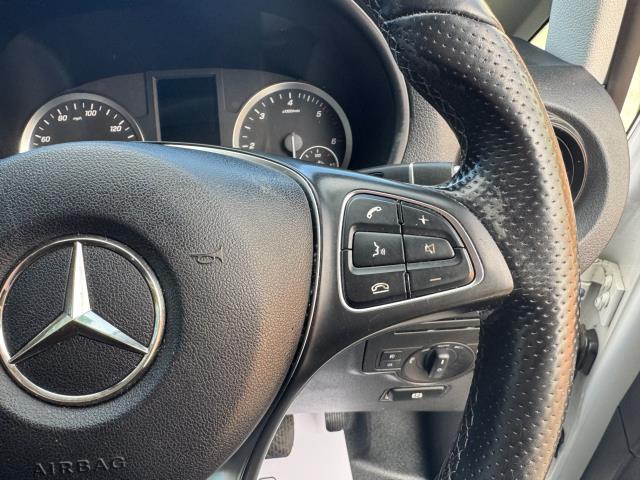 2021 Mercedes-Benz Vito 116Cdi Progressive Van 9G-Tronic (KR71WKN) Image 24
